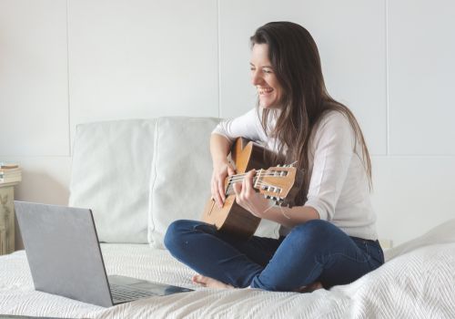 Os Top Apps de Aprendizado para Tocar Violão
