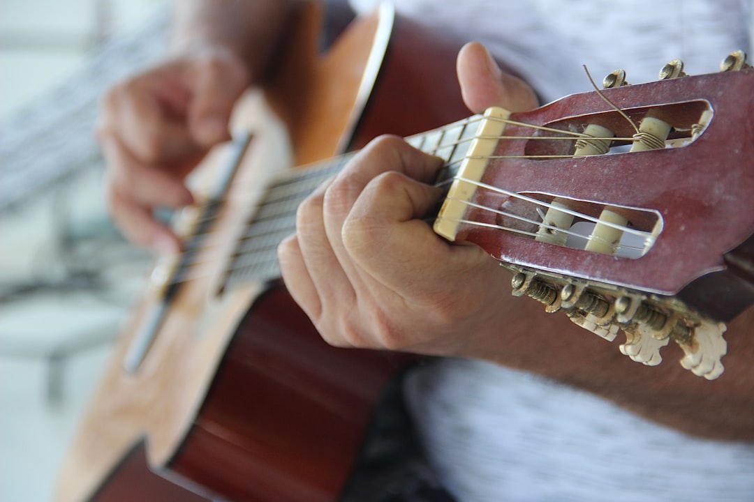 Deixe Seu Violão Afinado Em Segundos Usando Apenas O Celular